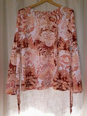 LC Lauren Conrad Peach & Cream Paisley Blouse With Tie Sleeves